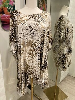 Cable & Gauge Brown and White Animal Print Tunic